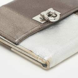 Pre Owned Salvatore Ferragamo Metallic Block Color Leather Gancini Bifold Wallet