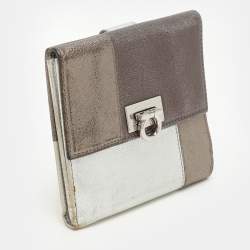 Pre Owned Salvatore Ferragamo Metallic Block Color Leather Gancini Bifold Wallet