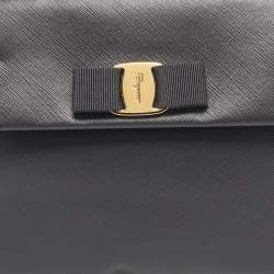 Pre Owned Salvatore Ferragamo Grey Leather Vara Bow Flat Clutch