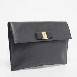 Pre Owned Salvatore Ferragamo Grey Leather Vara Bow Flat Clutch