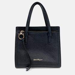 Pre Owned Salvatore Ferragamo Black Leather Amy Small Bag