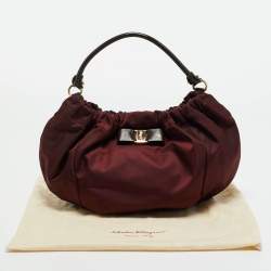 Pre Owned Salvatore Ferragamo Burgundy/Brown Nylon and Patent Leather Vara Bow Hobo