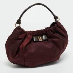 Pre Owned Salvatore Ferragamo Burgundy/Brown Nylon and Patent Leather Vara Bow Hobo