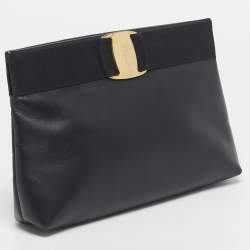 Pre Owned Salvatore Ferragamo Black Leather Vara Clutch