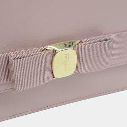 Pre Owned Salvatore Ferragamo Pink Leather Vara shoulder bag