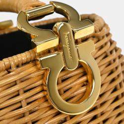 مملوكة مسبقًا Salvatore Ferragamo Beige Rattan Gancini Basket Handbag