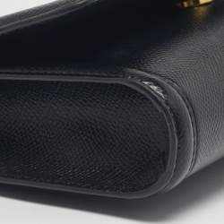 مملوكة مسبقًا Salvatore Ferragamo Black Leather Vara Bow Clutch Bag