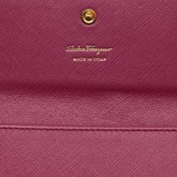 مملوكة مسبقًا محفظة كونتيننتال سالفا توري فيراغامو جلد غانسيو وردية