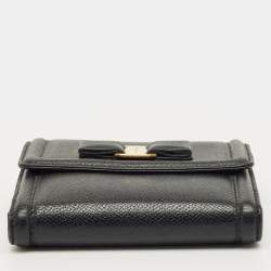 Pre Owned Salvatore Ferragamo Black Leather Vara Bow French Wallet