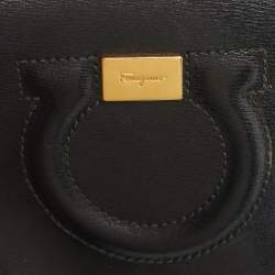 Pre Owned Salvatore Ferragamo Black Leather Gancio City Shoulder Bag