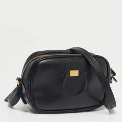Pre Owned Salvatore Ferragamo Black Leather Gancio City Shoulder Bag