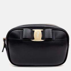 Pre Owned Salvatore Ferragamo Black Leather Vara Crossbody Bag