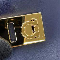 Pre Owned حقيبة كتف فيراغامو كاميرا جانشيني جلد أزرق منتصف الليل