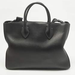 مملوكة مسبقًا حقيبة يد سالفاتوري فيراغامو جلد أسود شكل نجمة كبيرة