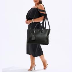 مملوكة مسبقًا حقيبة يد سالفاتوري فيراغامو جلد أسود شكل نجمة كبيرة