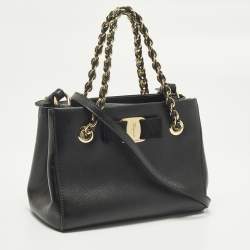 مملوكة مسبقًا Salvatore Ferragamo Melike Vara Bow Mini Black Leather Chain Tote
