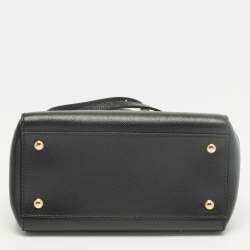 مملوكة مسبقًا Salvatore Ferragamo Melike Vara Bow Mini Black Leather Chain Tote