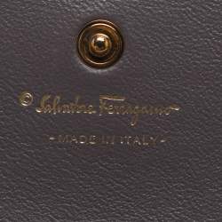 مملوكة مسبقًا محفظة سالفاتوري فيراغامو غانسيني جلد أرجواني كونتيننتال