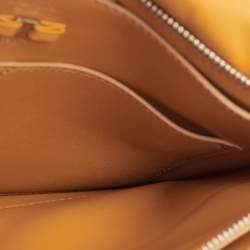 مملوكة مسبقًا Salvatore Ferragamo Viva Bow Mustard Padded Leather Shoulder Bag