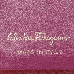 مملوكة مسبقًا محفظة سالفاتوري فيراغامو فيرا بو طية مزدوجة جلد براءة حمراء