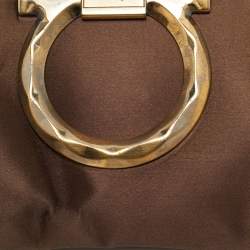 Pre Owned حقيبة كلتش سالفاتوري فيراغامو موسا غانسيني ساتان سوداء