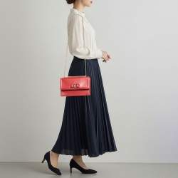 Pre Owned حقيبة كتف سالفاتوري فيراغامو جلد سافياتو زهري بربطة فيرا وسلسلة 