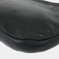 مملوكة مسبقًا Salvatore Ferragamo Black Vara Bow Handbag