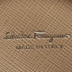 مملوكة مسبقًا Salvatore Ferragamo Vara Bow Beige Leather Round Coin Purse