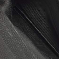 مملوكة مسبقًا Salvatore Ferragamo Gancini Black Leather Flap Card Case