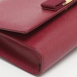 مملوكة مسبقًا حقيبة كتف سالفاتوري فيراغامو فارا بو جلد وردية