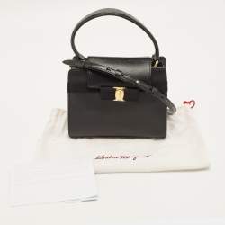 مملوكة مسبقًا Salvatore Ferragamo Vara Bow Black Leather Flap Top Handle Bag
