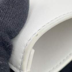 Pre Owned حقيبة فيراغامو جانشيني بحجم متوسط جلد عجل أبيض بصري