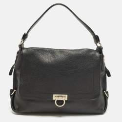 مملوكة مسبقًا Salvatore Ferragamo Gancini Black Leather Shoulder Bag