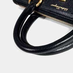 Pre Owned حقيبة يد علوية للسفر سالفاتوري فيراجامو غانشيني جلد أسود