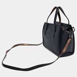 مملوكة مسبقًا Salvatore Ferragamo Black Leather Amy Small