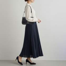 Pre Owned Salvatore Ferragamo Gancini Flap Black Leather Shoulder Bag