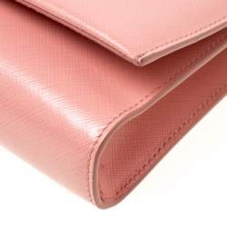 Pre Owned Salvatore Ferragamo Peach Leather Vara Bow Chain Clutch