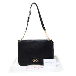 مملوكة مسبقًا Salvatore Ferragamo Black Leather Gancini Flap Shoulder Bag
