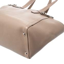 Pre Owned Salvatore Ferragamo Beige Leather Verve Tote