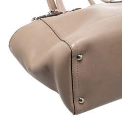 Pre Owned Salvatore Ferragamo Beige Leather Verve Tote