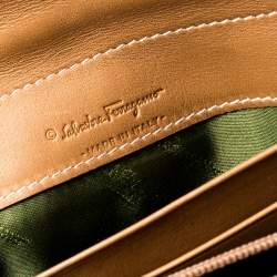 مملوكة مسبقًا Salvatore Ferragamo Tan Leather Flap Wallet