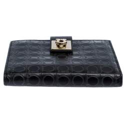Pre Owned Salvatore Ferragamo Black Signature Leather Flap Compact Wallet