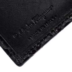 Pre Owned Salvatore Ferragamo Black Signature Leather Flap Compact Wallet