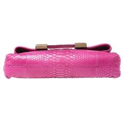مملوكة مسبقًا Salvatore Ferragamo Fuchsia Python Foldover Clutch