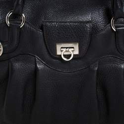 Pre Owned حقيبة سالفاتوري فيراغامو ساتشيل جلد أسود