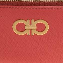 Pre Owned Salvatore Ferragamo Coral Leather Double Gancio Key Pouch