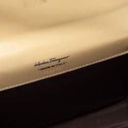 Pre Owned حقيبة كلتش سالفاتورى فيراغامو قلاب غانسيو صغيرة جلد كريمية 