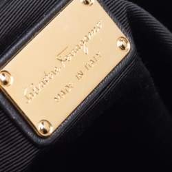 مملوكة مسبقًا حقيبة يد سالفاتوري فيراغامو بوني شوبر جلد مطبوع نقشة شعار الماركة أسود