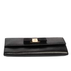 Pre Owned Salvatore Ferragamo Black Leather Vara Bow Double Flap Continental Wallet