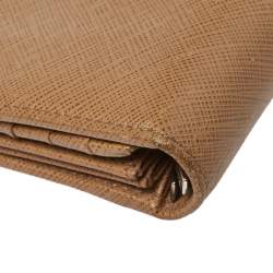 Pre Owned Salvatore Ferragamo Beige Leather Gancini Icona Continental Wallet